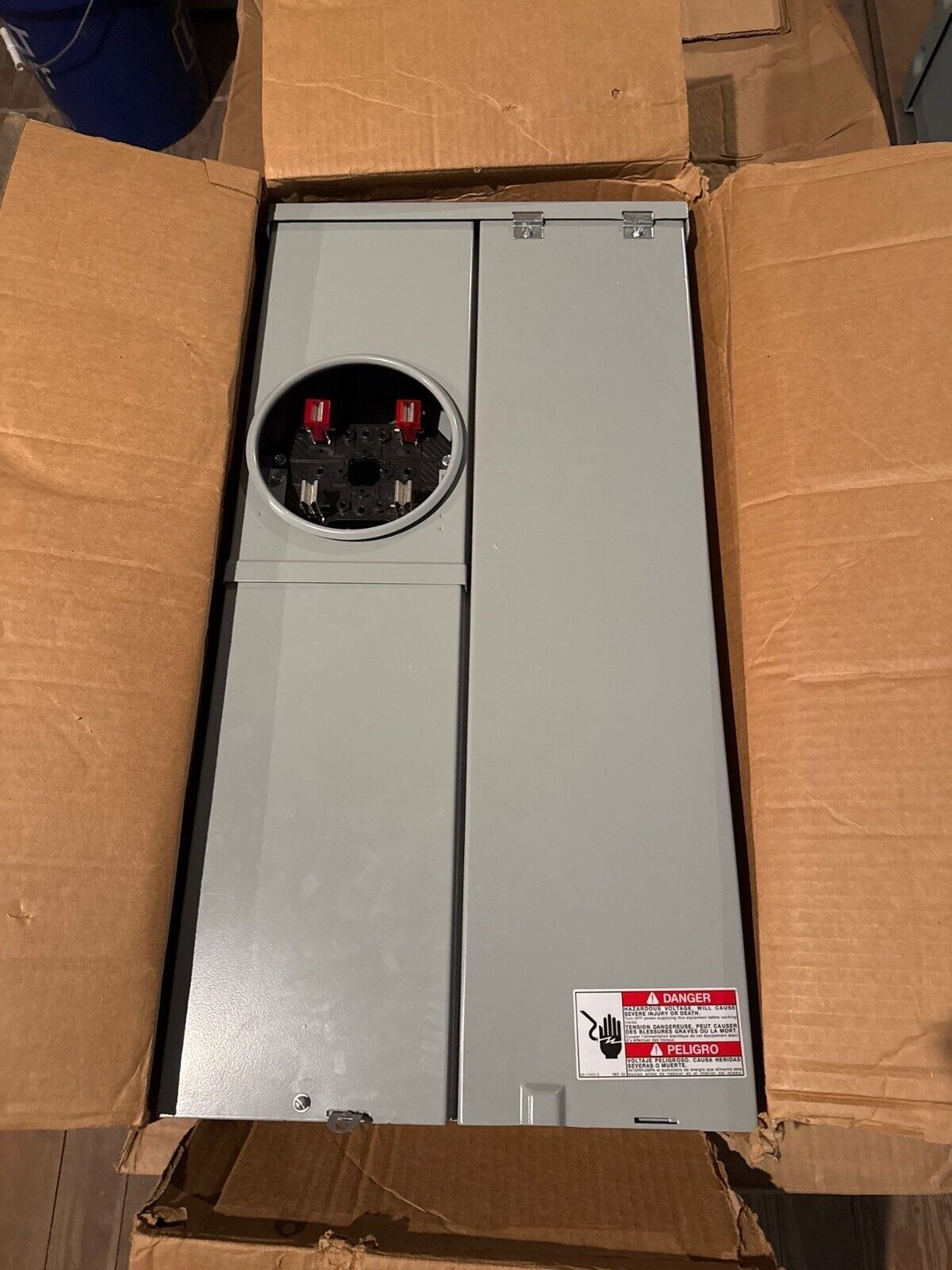 Eaton MBER48B200BTS Outdoor Meter Panel Combo 200A 120/240V 1PH 3W 3R Encl New