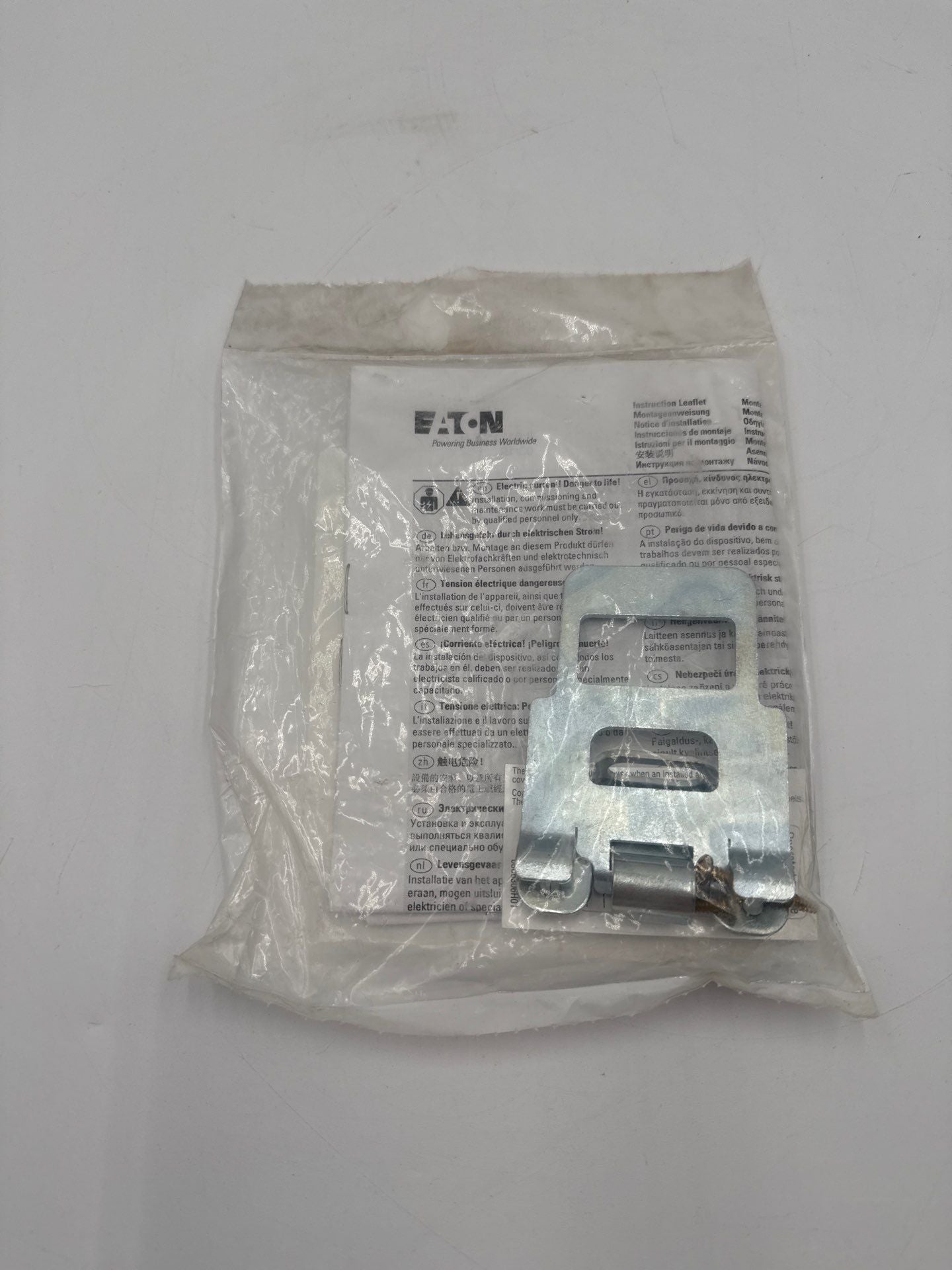 Eaton PDG3XPLKT Breaker Padlock Hasp Power Defense Padlockable Hasp Lock Top Mount On/Off New