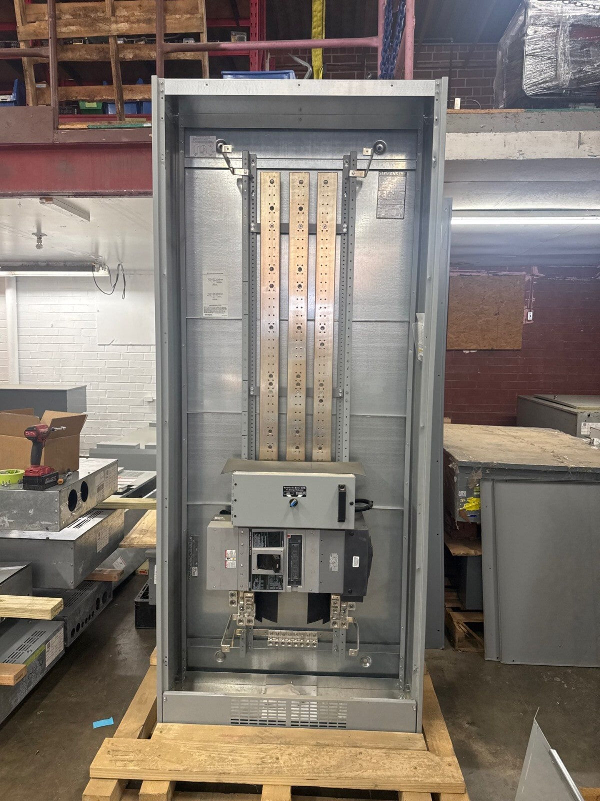 Siemens P5 Panelboard 1200A 208/120V 3PH 4W P5C90SN120EBS SHND6A120LSI 1200 Amp