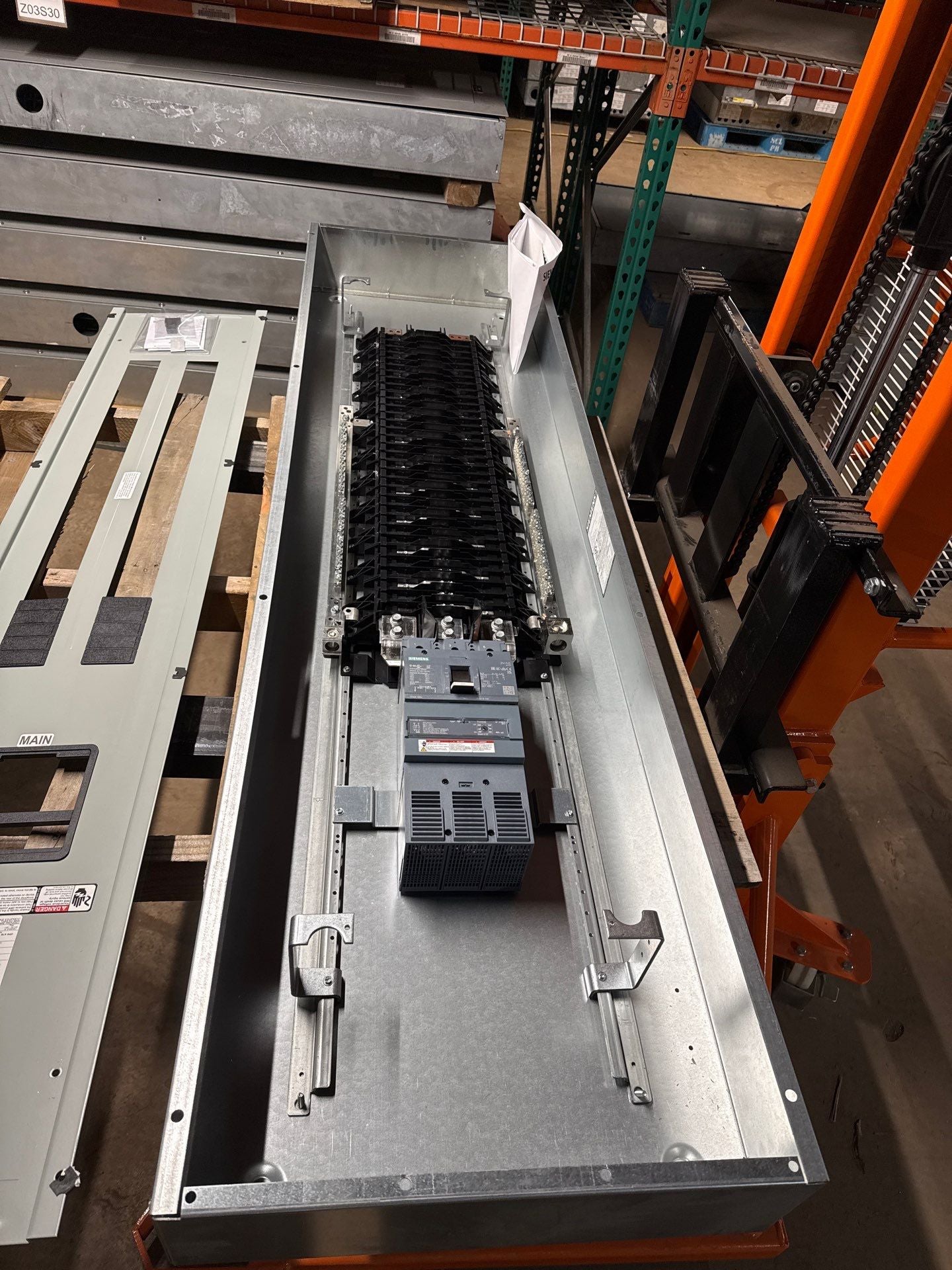 Siemens P1 P1C66VE400CBSN Panelboard 400A 208/120V 3PH 4W MCB Panel 400 Amp New