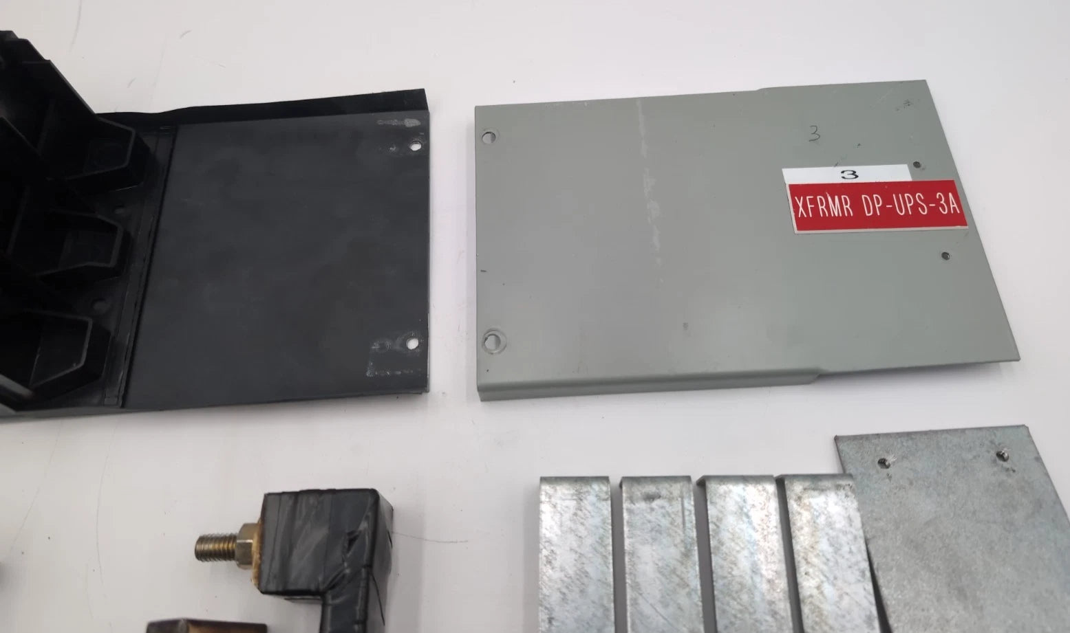 GE ACSMKSG Mounting Strap Kit 250-600A For SCP Plus Panel Frames SGD SGH SGL SGP Used