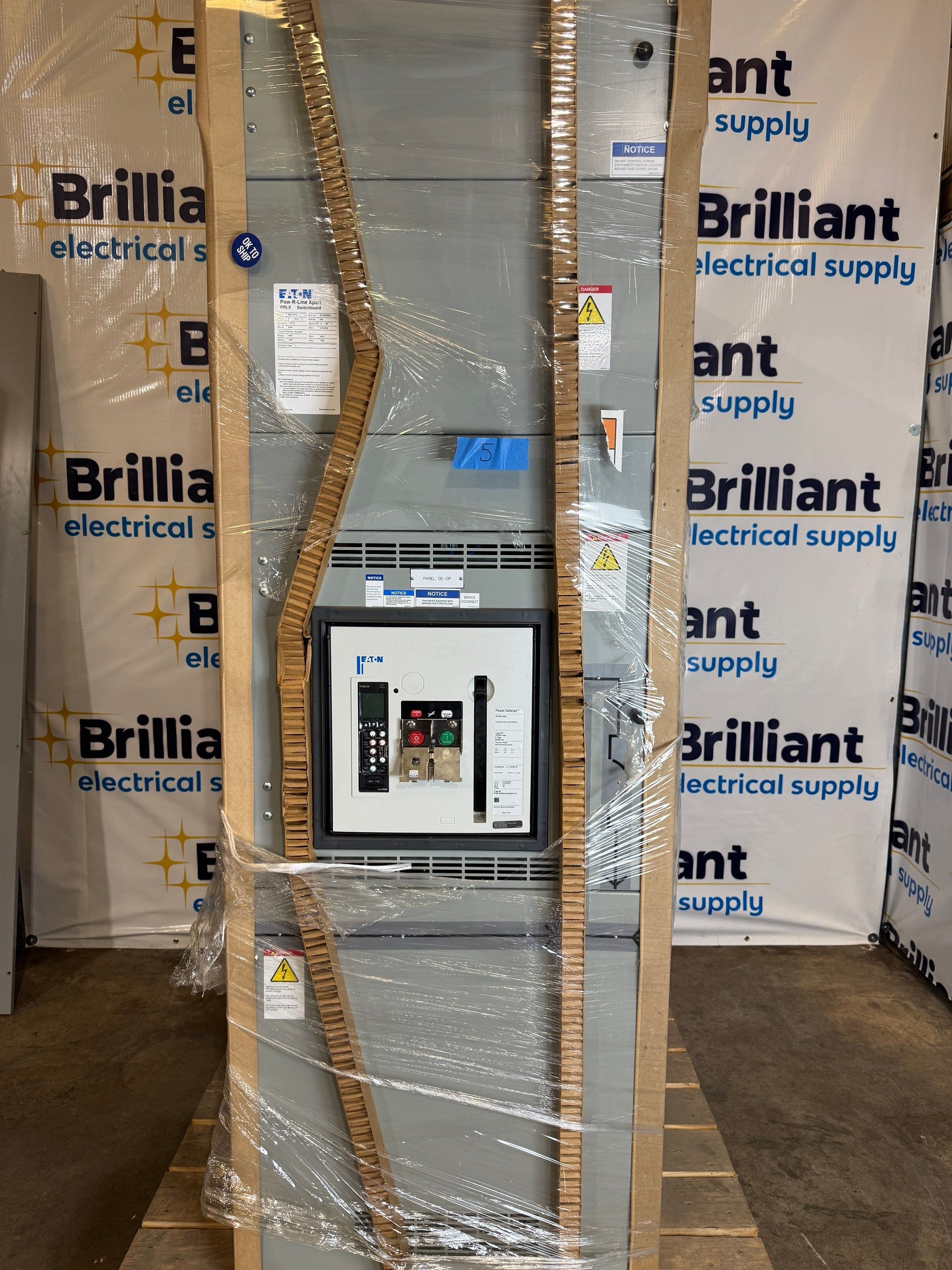 Eaton RYR6163B Circuit Breaker 1600A 3P 600V PXR25 LSIG Maintenance Mode New