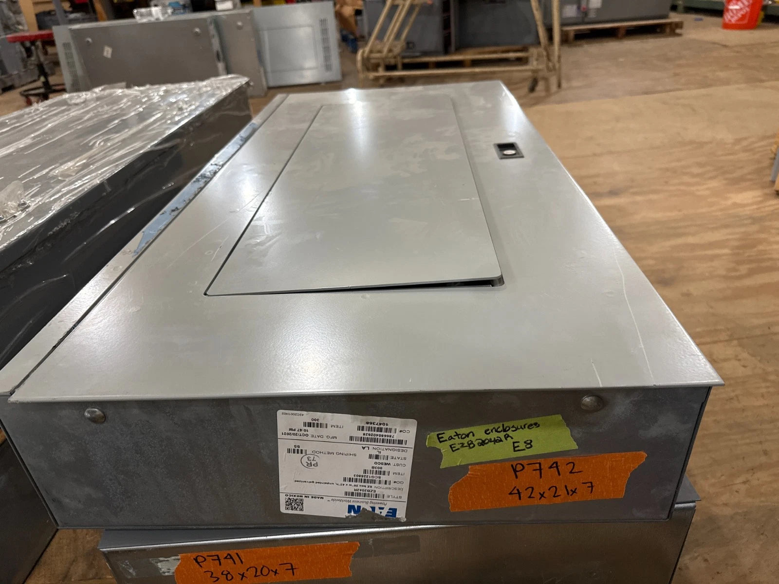 Eaton PRL1A Panelboard 225A 208/120V 3PH 4W MCB Panel 225 Amp 30 Cir EDB3225 New