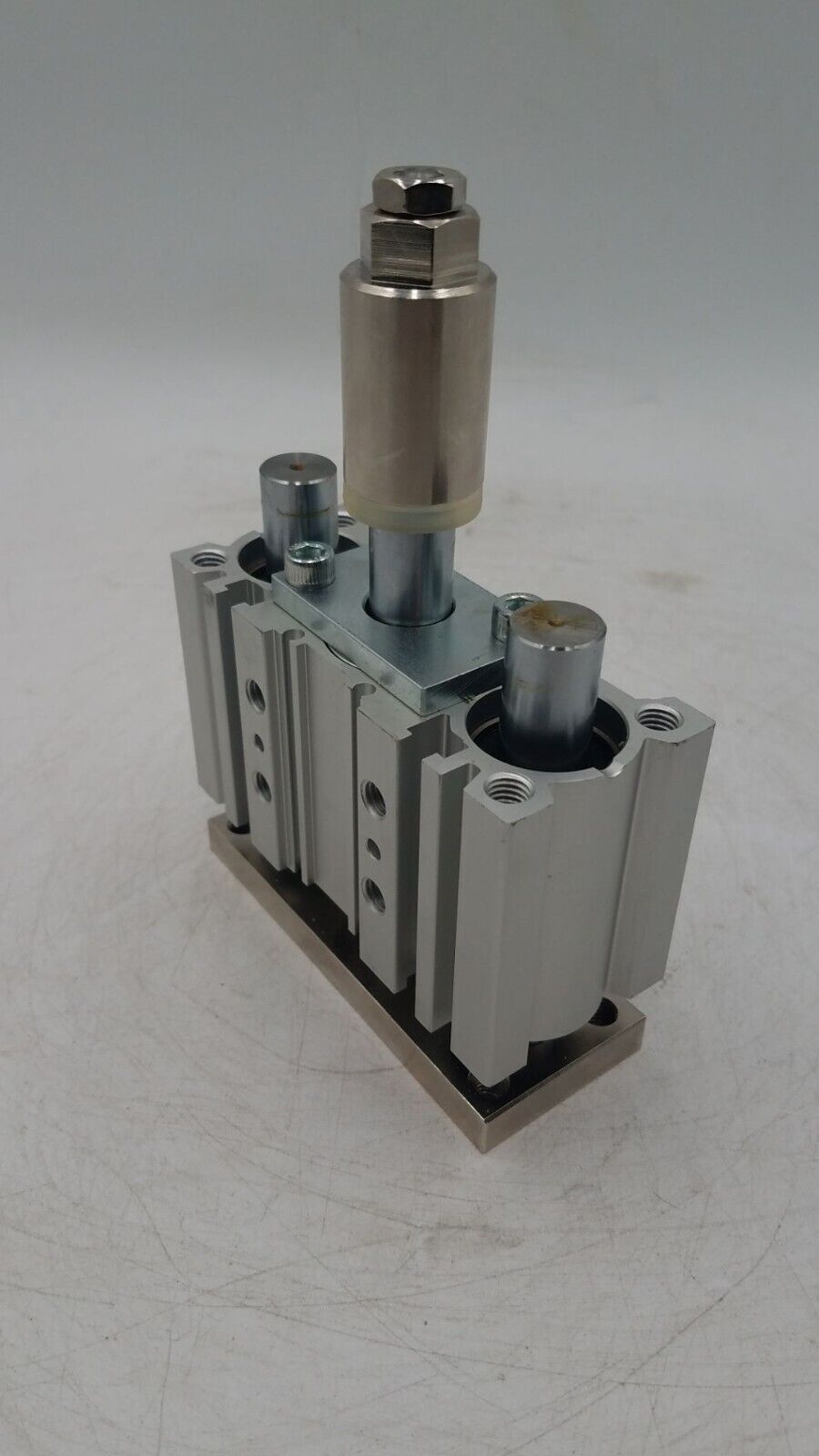 SMC MGPL32-20BZ-XC8 New