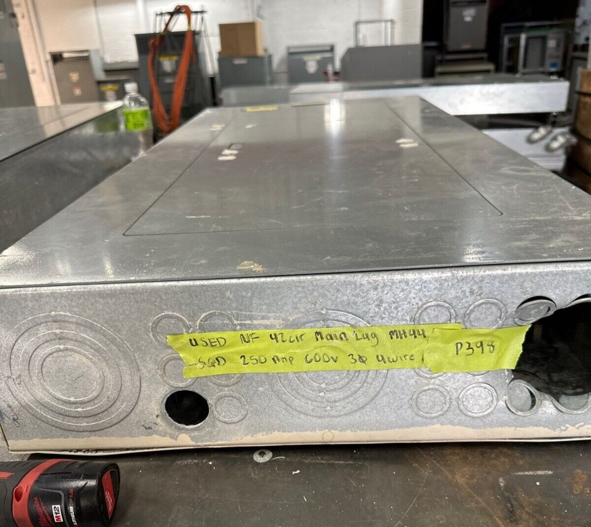 Square D 250A NF Panelboard 600Y/347V 240V 3PH 4W 42 Cir Box MH44 250 Amp P398 Used