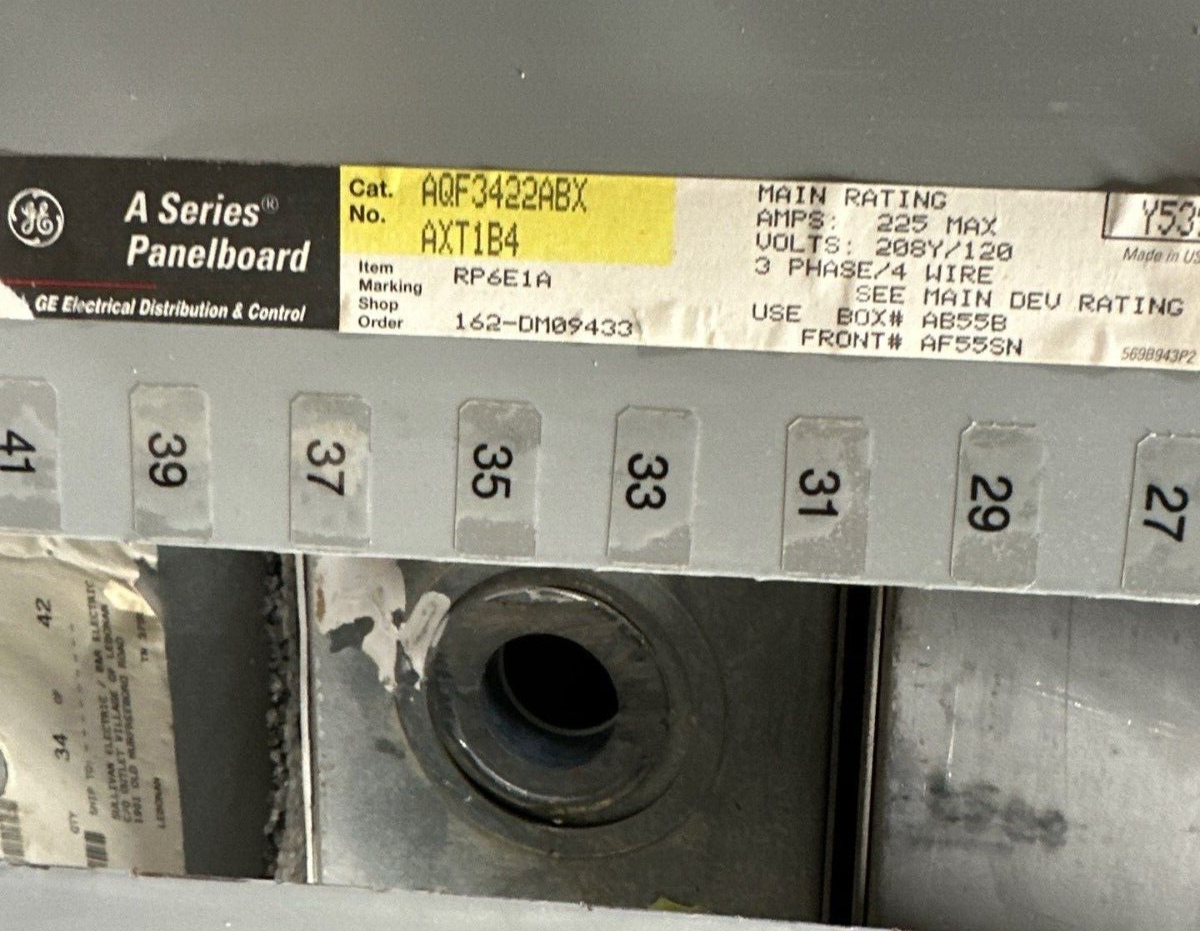 GE AQF3422ABX Panelboard 225A 208Y/120V 3PH 4W Indoor Encl MCB 42 Cir TQD32225 P002 Used