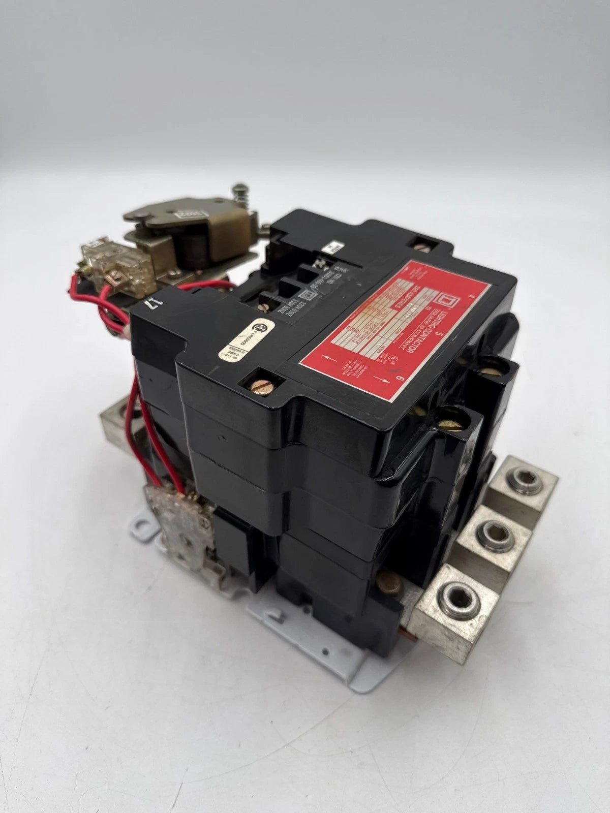 Sq D 8903SV011 Lighting Contactor Coil 110/120V 200A 3P 600V Mechanically Held Used