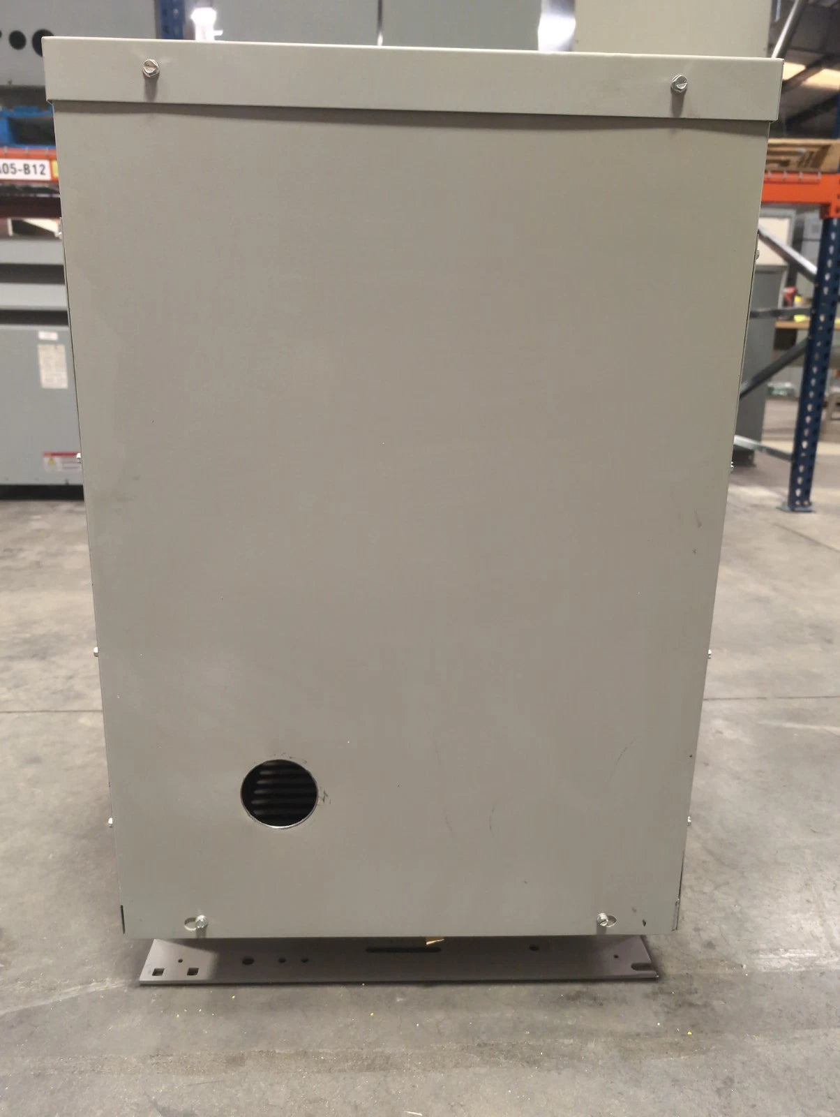 75KVA GE 3PH 9T23B3874 Transformer Pri 480V Sec 208/120V Type QL Indoor 60Hz Used