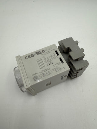 Allen Bradley 700-HR52TA17 Ser C Timing Relay 0.05s-300h Multifunctional New