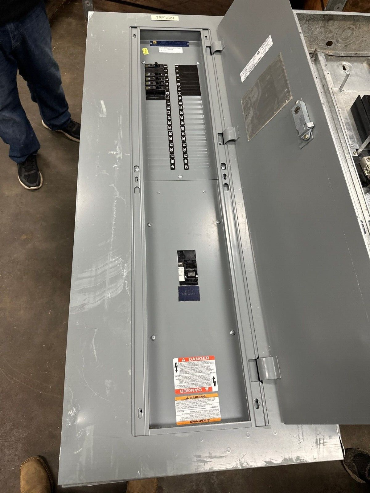 Square D NQOD Panelboard 225A 208/120V 3PH 4W MCB Q2L3200 42 Circuit Indoor Encl P345 Used