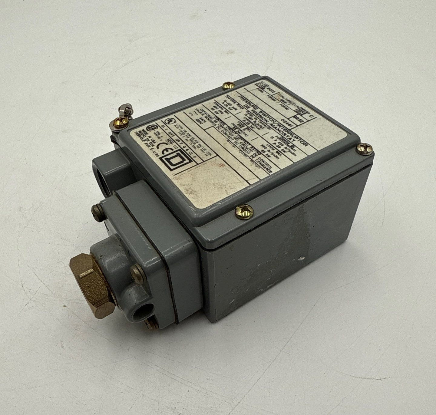 Square D 9012 GBW-1 Pressure Switch Adjustable 13-425 PSIG 120/240V 9012GBW1 New