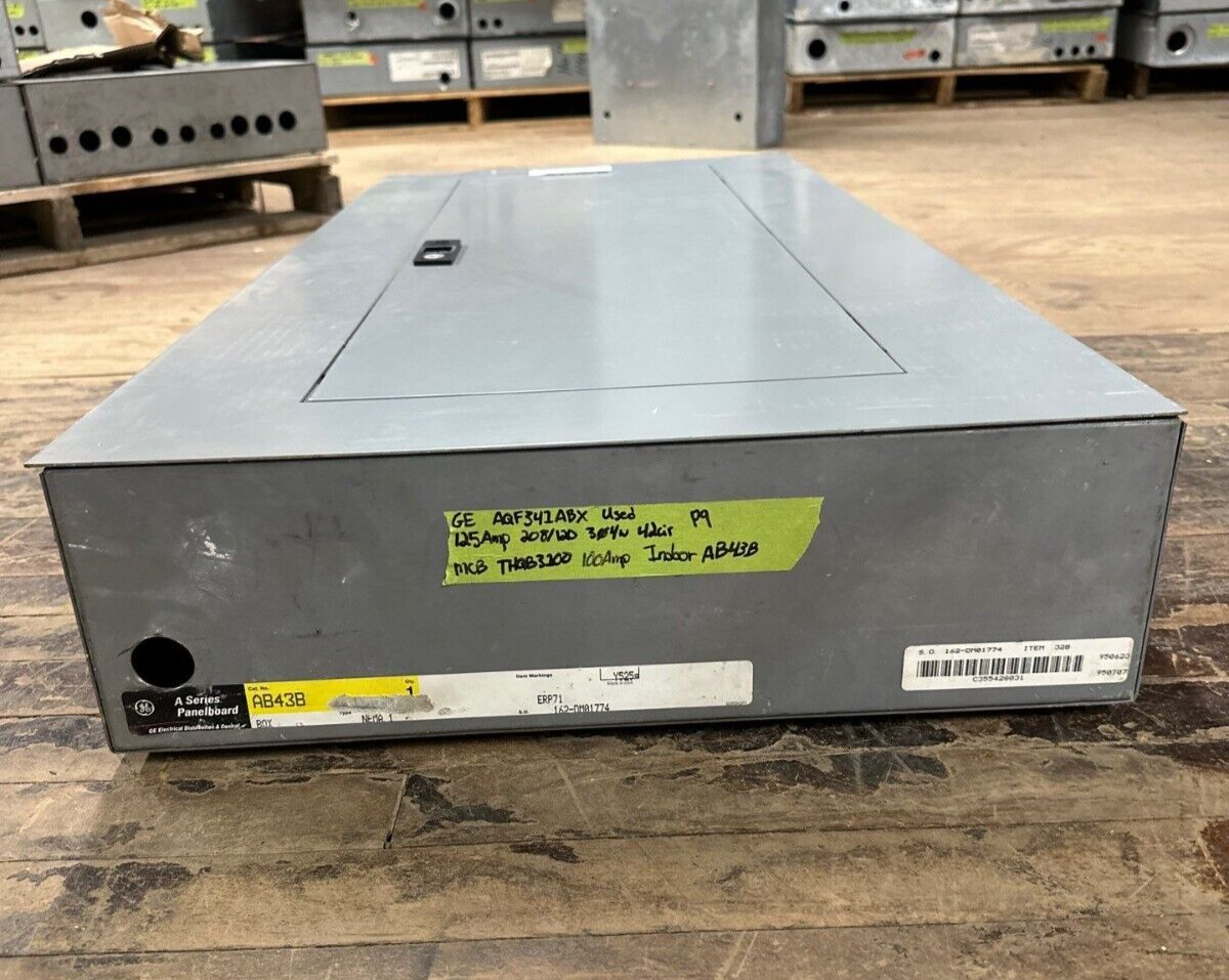 GE AQF3421ABX Panelboard 125A 208Y/120V 3PH 4W 42 CIR MCB THQB32100 Indoor Encl P009 Used