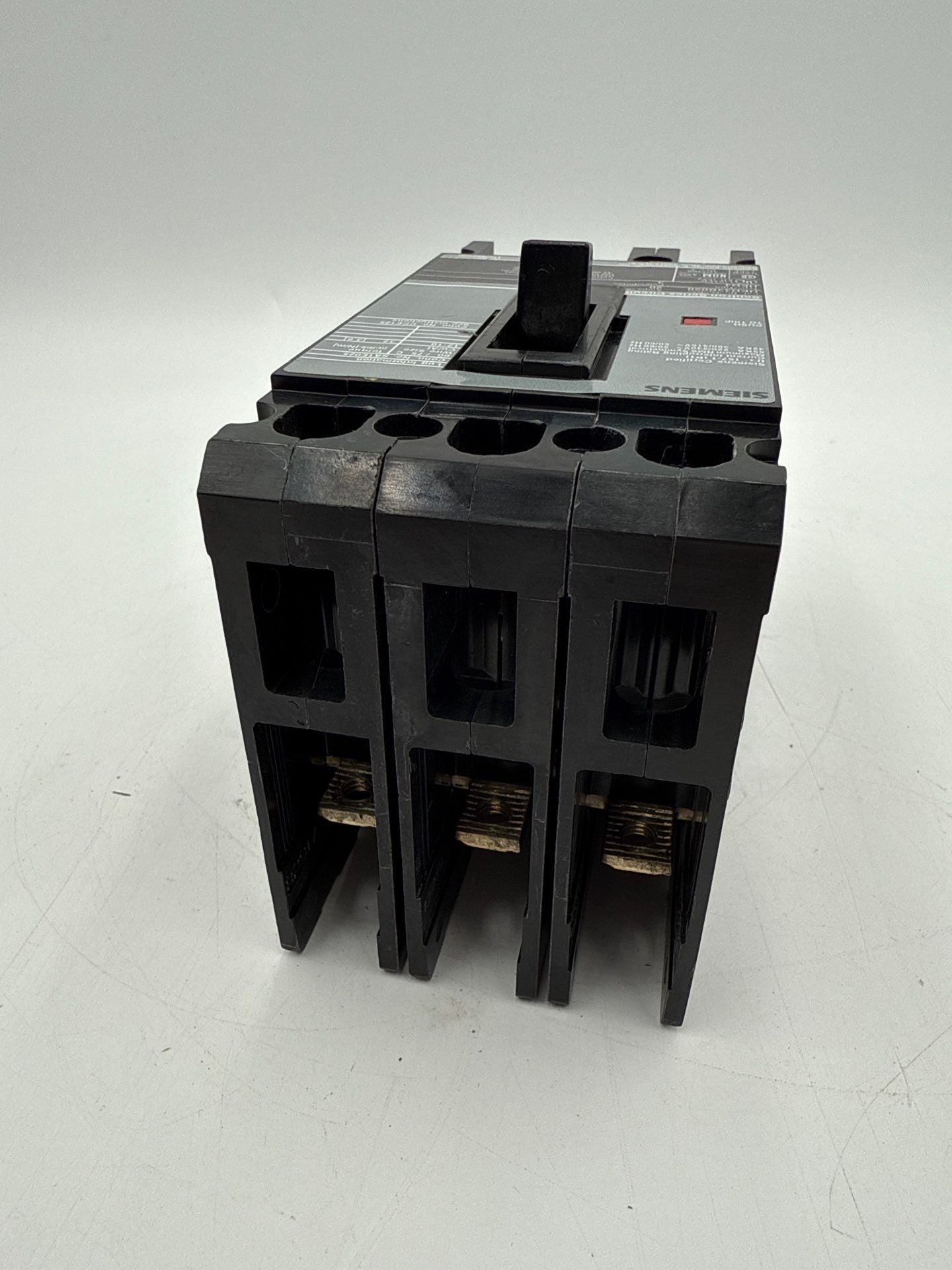 Siemens HED43B020 Circuit Breaker 20A 3P 480V 3PH HED4 20 Amp 3 Pole Gray Used