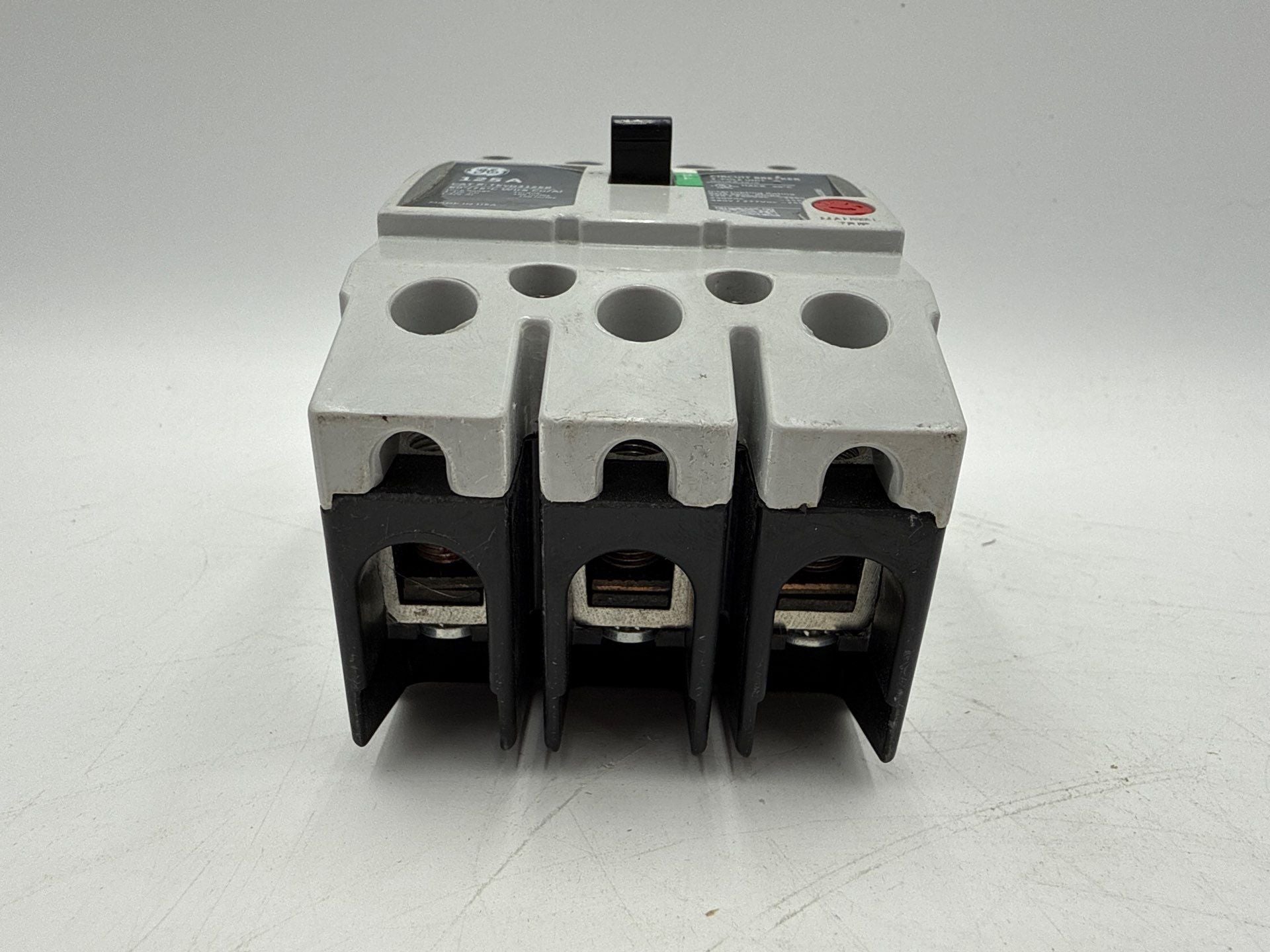 GE TEYD3125B Circuit Breaker 125A 3P 480/277V 3PH TEYD 125 Amp 3 Pole Bolt On Used