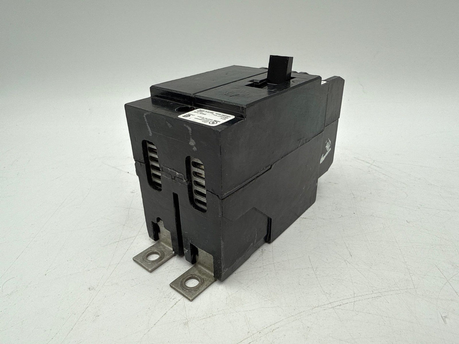 Eaton GHB2050 Bolt On Circuit Breaker 50A 277/480V 2P GHB 50 Amp 2 Pole Cutler Used