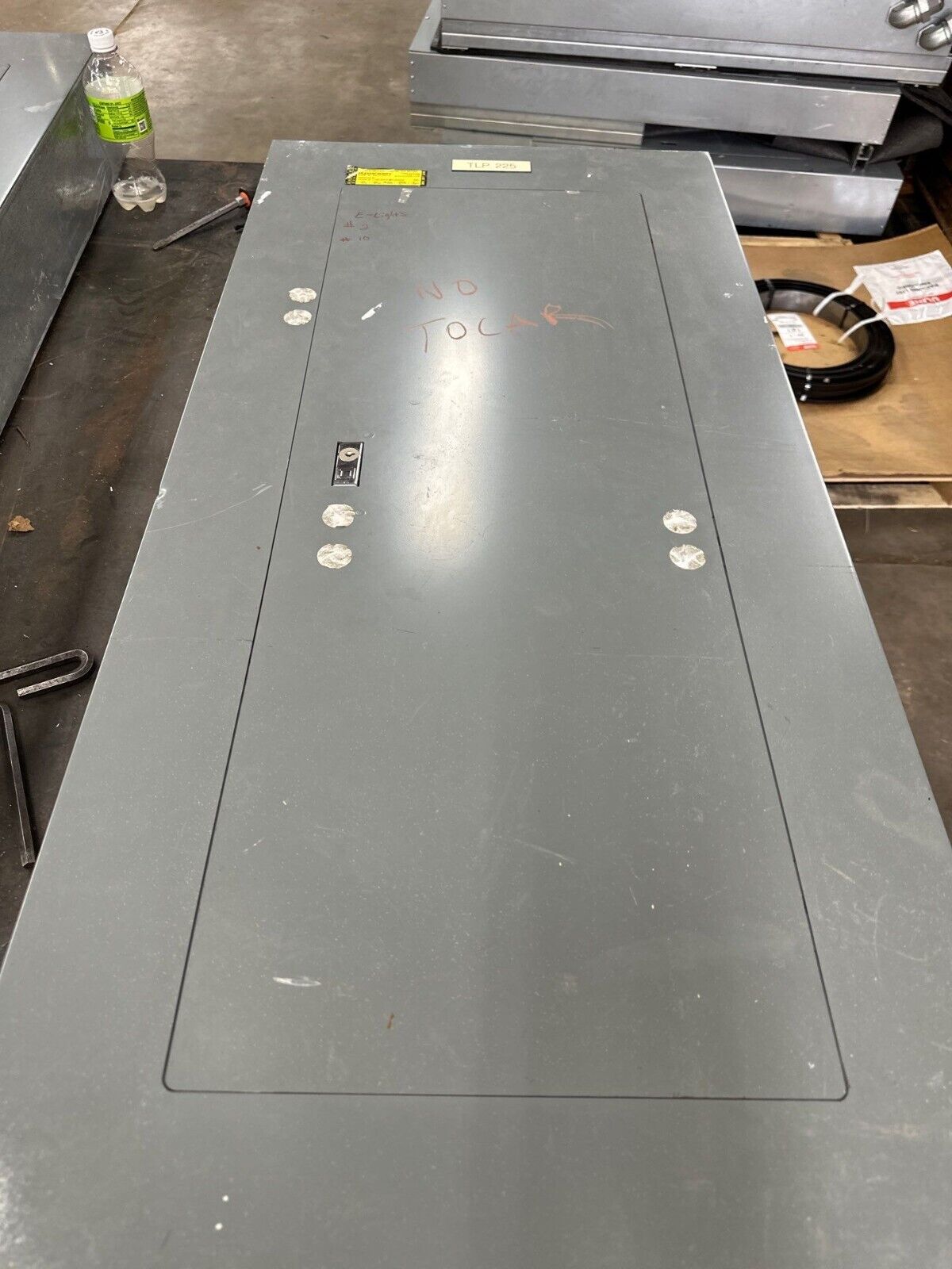 Square D 250A NF Panelboard 600Y/347V 240V 3PH 4W 42 Cir Box MH44 250 Amp P398 Used