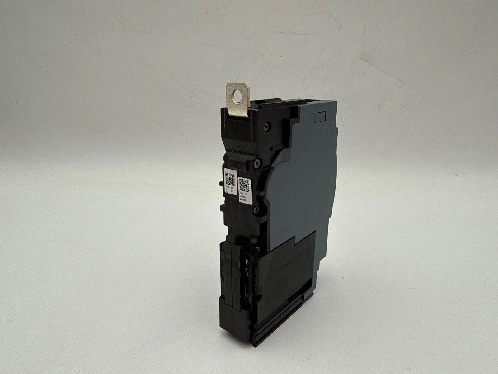 Siemens 3VA4130-5ED14-0AA0 Circuit Breaker 30A 1P 347V 3VA41 Bolt On 30 Amp New