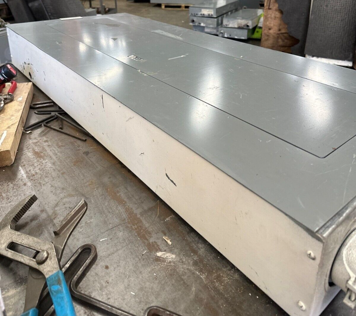 Square D NQOD442M225 NQOD Panelboard 225A 208Y/120V 3PH 4W Indoor Encl MCB 42Cir P335 Used