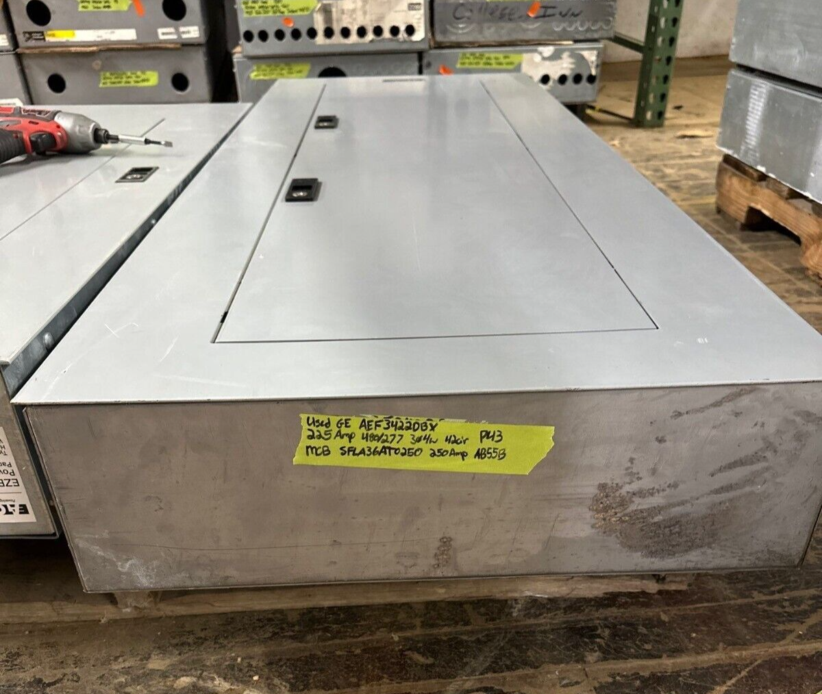 GE AEF3422DBX Panelboard 225A 480Y/277V 3PH 4W Indoor Encl 42 Circuit MCB AB55B P043 Used