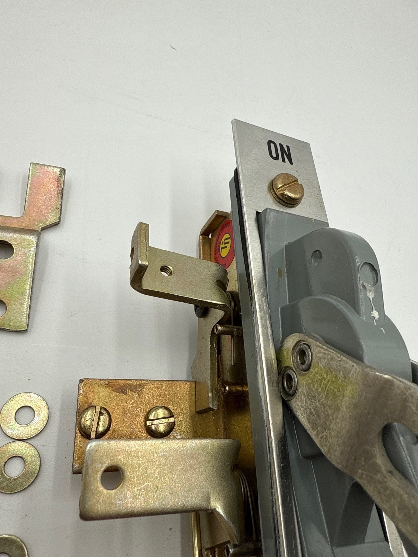 Westinghouse SM150R Safety Handle Mechanism Right Hand On Off Cutler-Hammer New