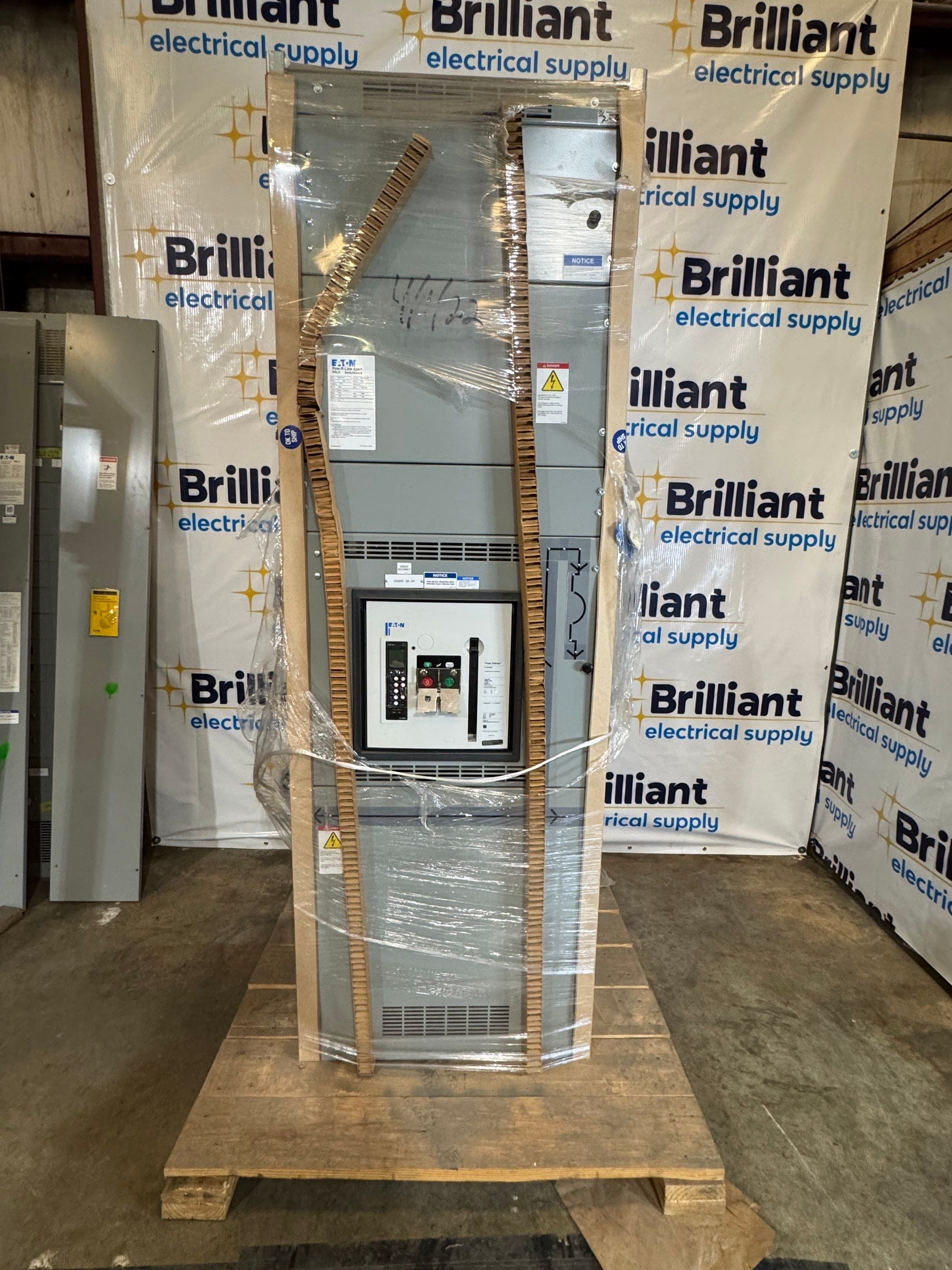 Eaton 3000A PRLX Switchboard 480/277V 3PH 4W 1600A Feeder 2 Distribution New