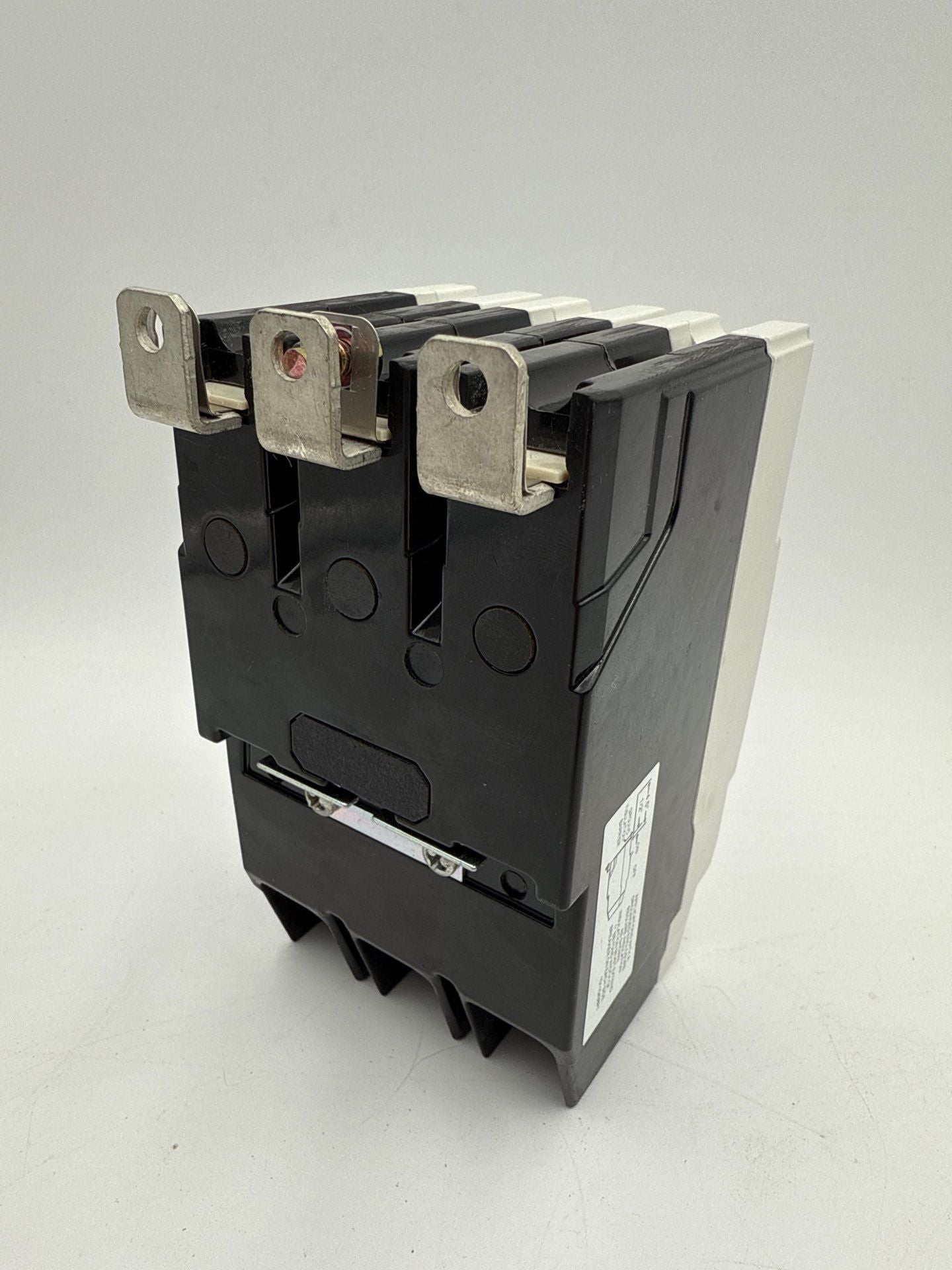 GE TEYD3015B Circuit Breaker 15A 3P 480/277V 3PH TEYD 15 Amp 3 Pole Bolt On Used