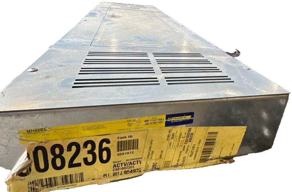 SQD Panel NQ Panelboard 400A 208/120V 3 Phase 4 Wire MLO 84 Circuits Nema 1 P523 Used