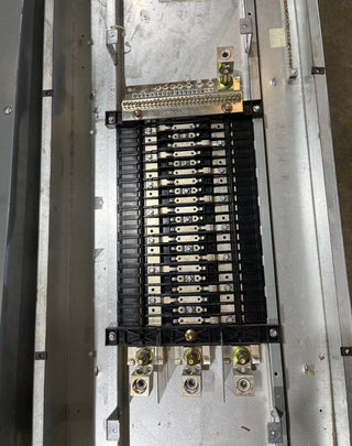Square D NQOD442L400 Panelboard 400A 3PH 208Y/120V 4W MLO Panel 400 Amp 42 Cir Used