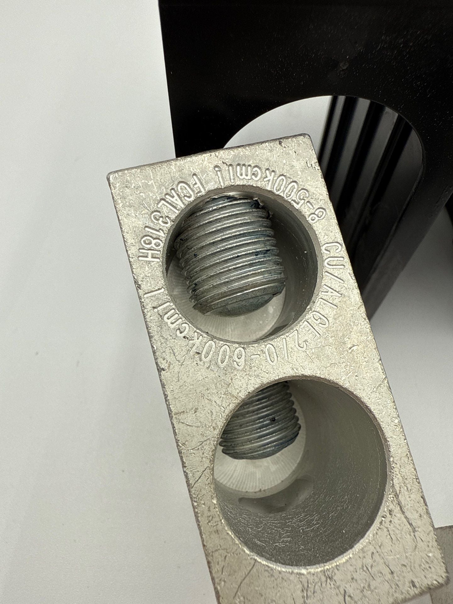 GE FCALK318H Record Plus Circuit Breaker Lug Kit 3PC Lugs with Cover Used