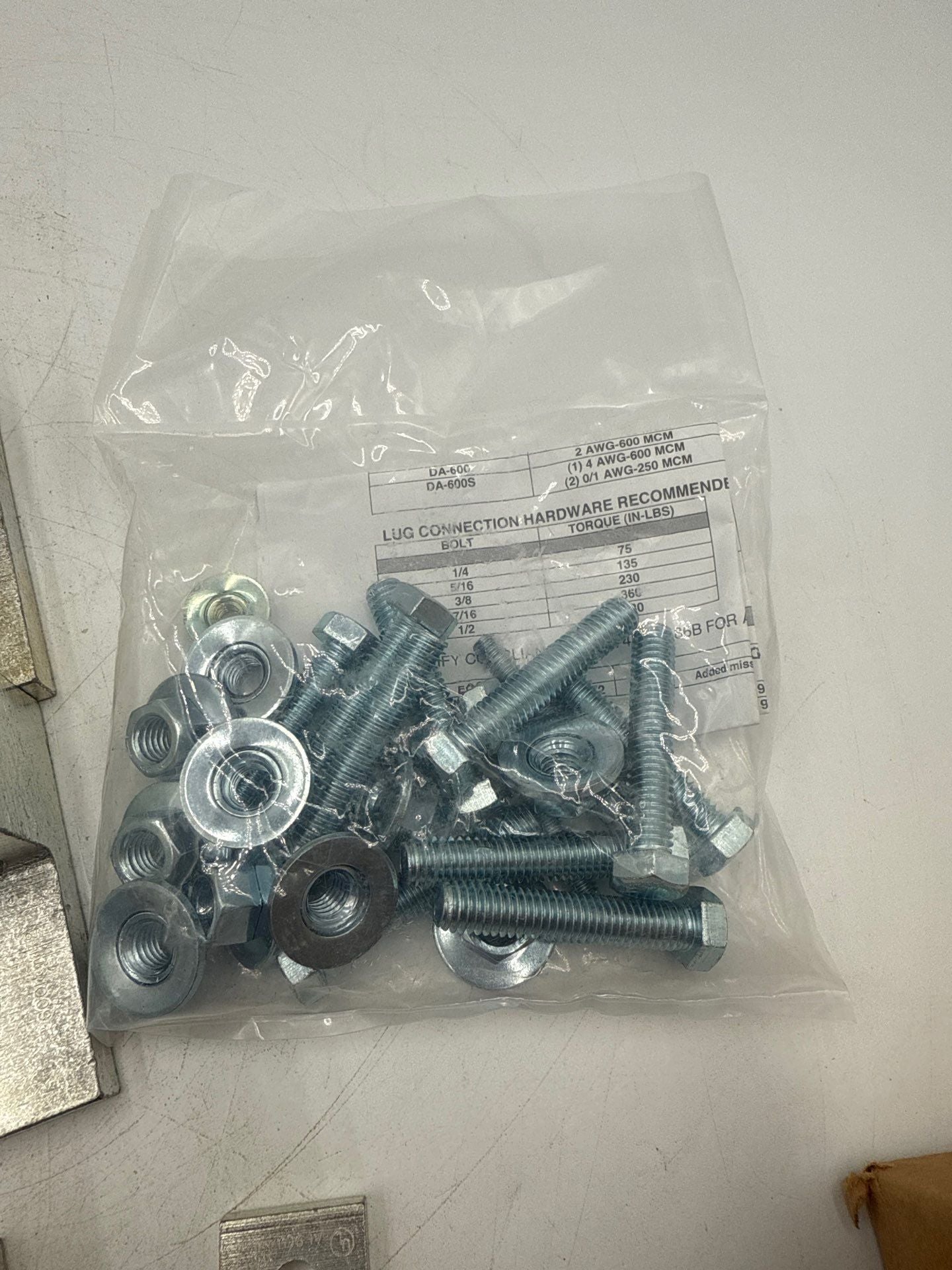 Square D DASKGS600 Lug Kit Aluminum 600A 600kcmil to 2 AWG Transformer Acc New