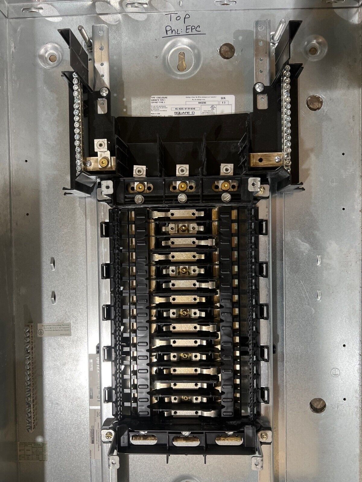 Square D NQ Panelboard 100A 208Y/120V 3PH 4W 30 Circuit Indoor Encl MLO MH32BE P614 Used