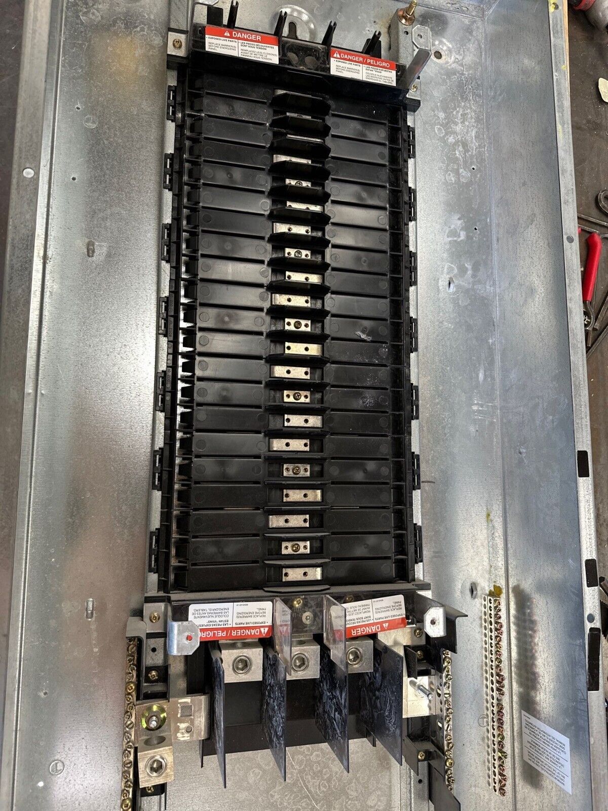 Square D NF Panelboard 250A 600Y/347V 3PH 4W Main Lug MLO Indoor Encl 42 Circuit P334 Used