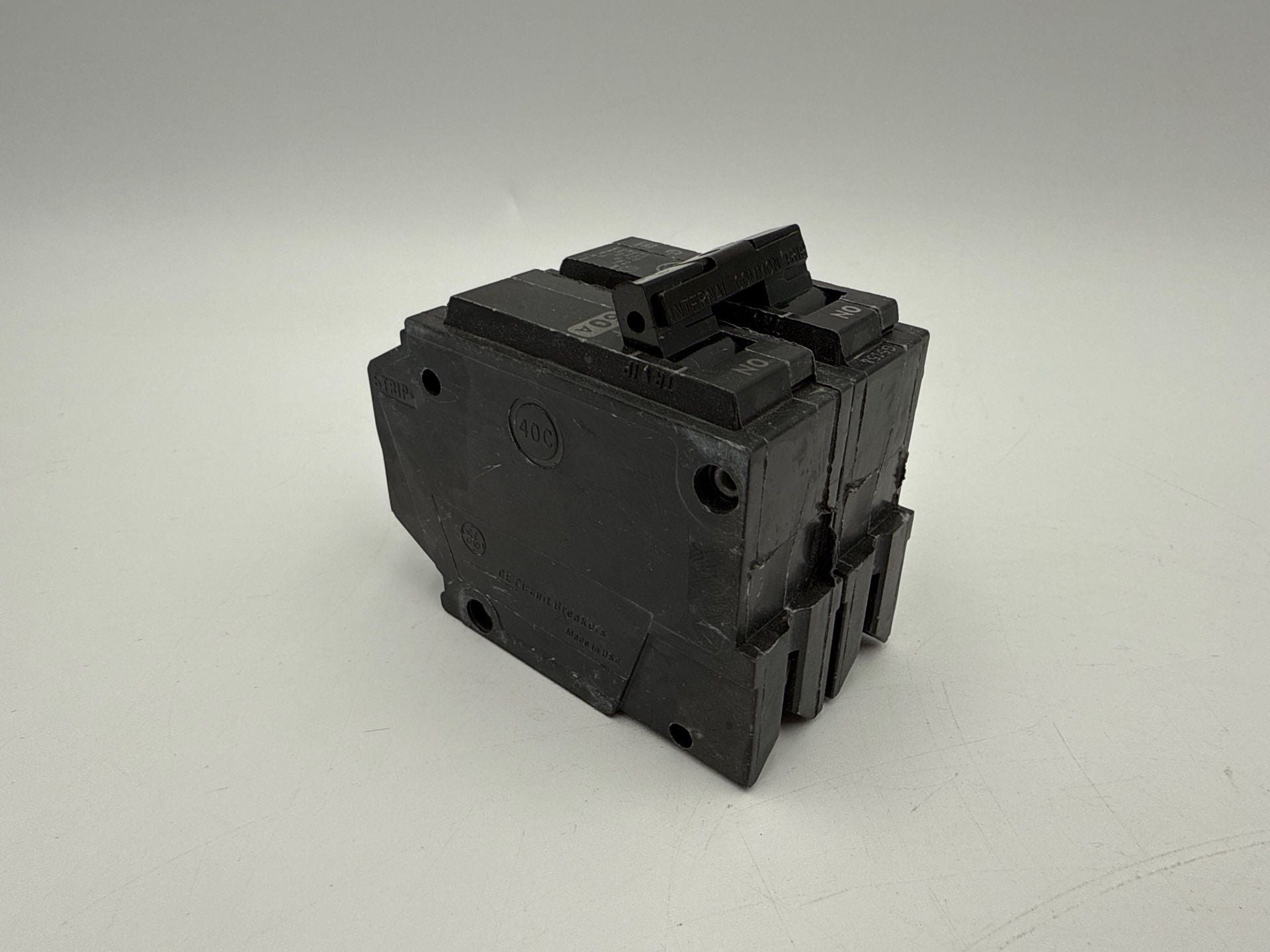 GE THQL2160 Plug On Circuit Breaker 60A 2P 120/240V THQL 60 Amp 2 Pole Used