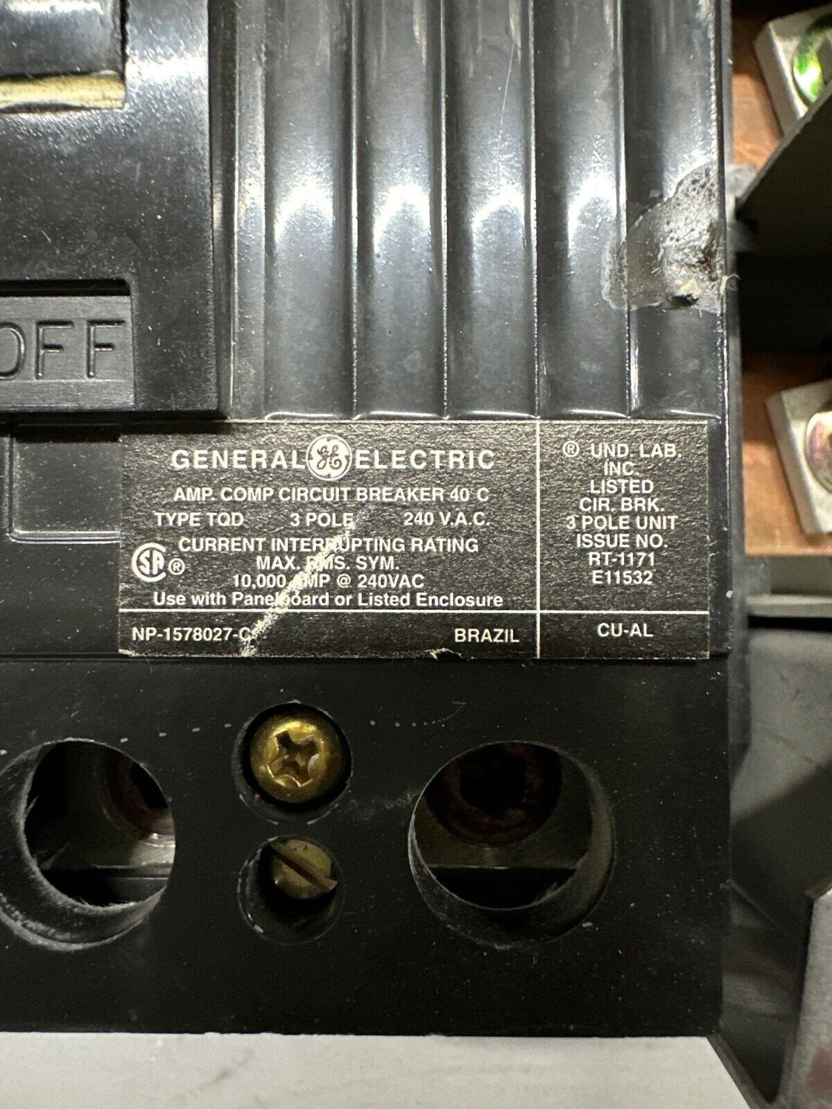 GE AQF3422ABX Panelboard 225A 208Y/120V 3PH 4W Indoor Encl MCB 42 Circuit AB55B P003 Used