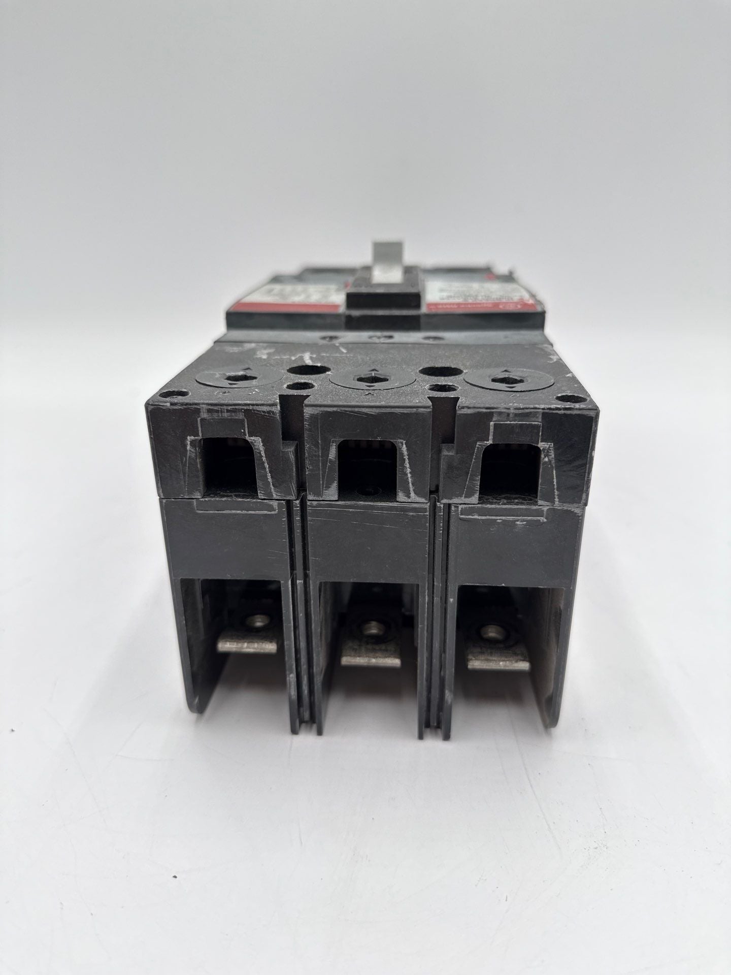 GE SFLA36AT0250 Circuit Breaker 250A 3P 600V FRAME 250 Amp 3 Pole NO PLUG Used