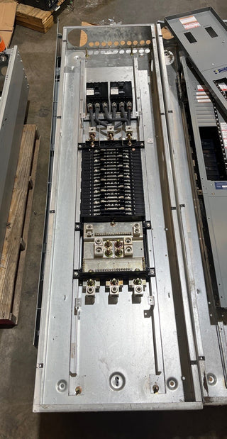 Square D NQOD442L400TFL Panelboard 400A 208/120V 4W 3PH 42 Cir MLO Panel 400 Amp Used