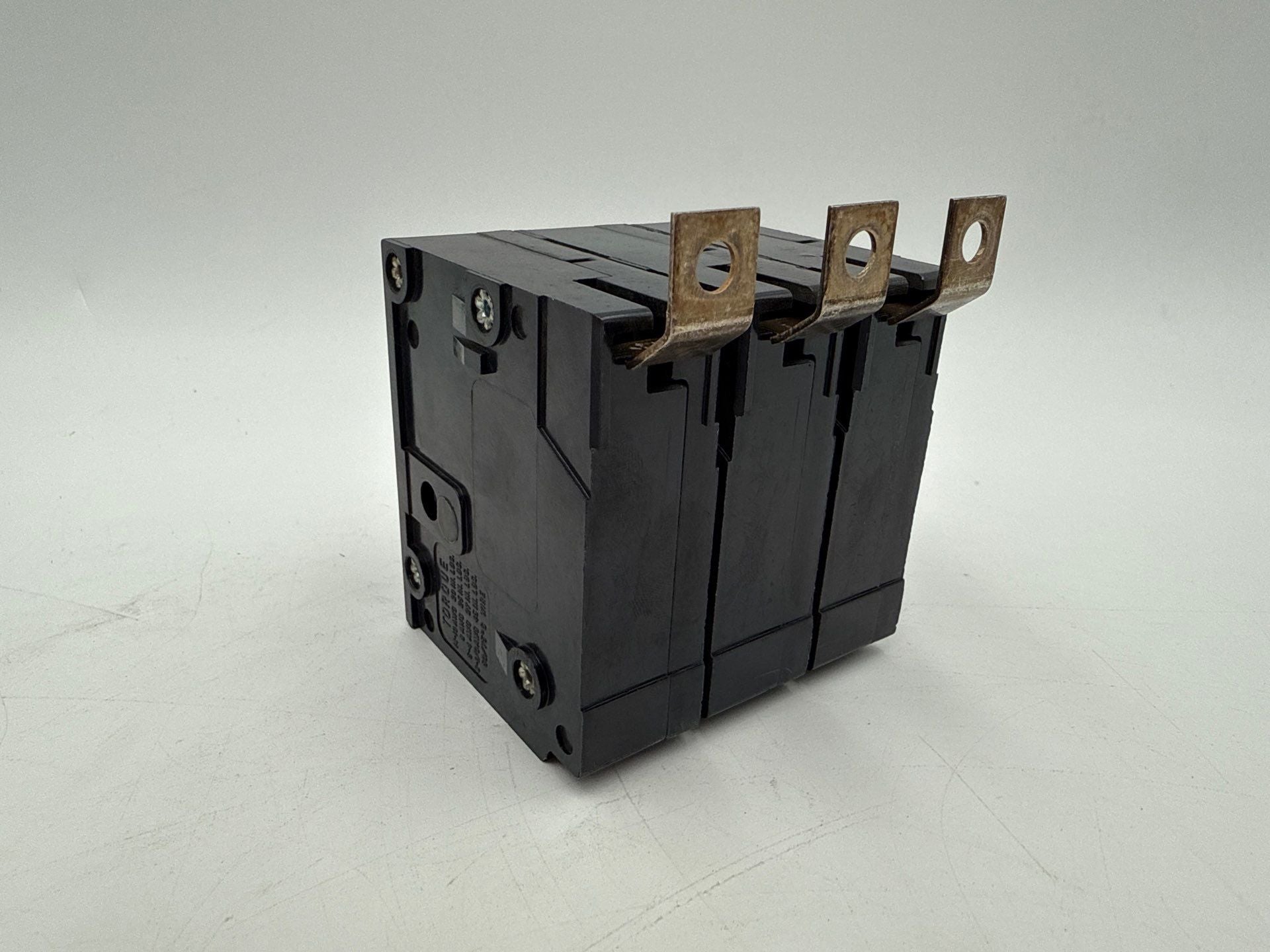 Eaton BAB3090H Circuit Breaker 90A 3P 240V BAB 90 Amp 3 Pole Bolt On 3PH BA390 Used