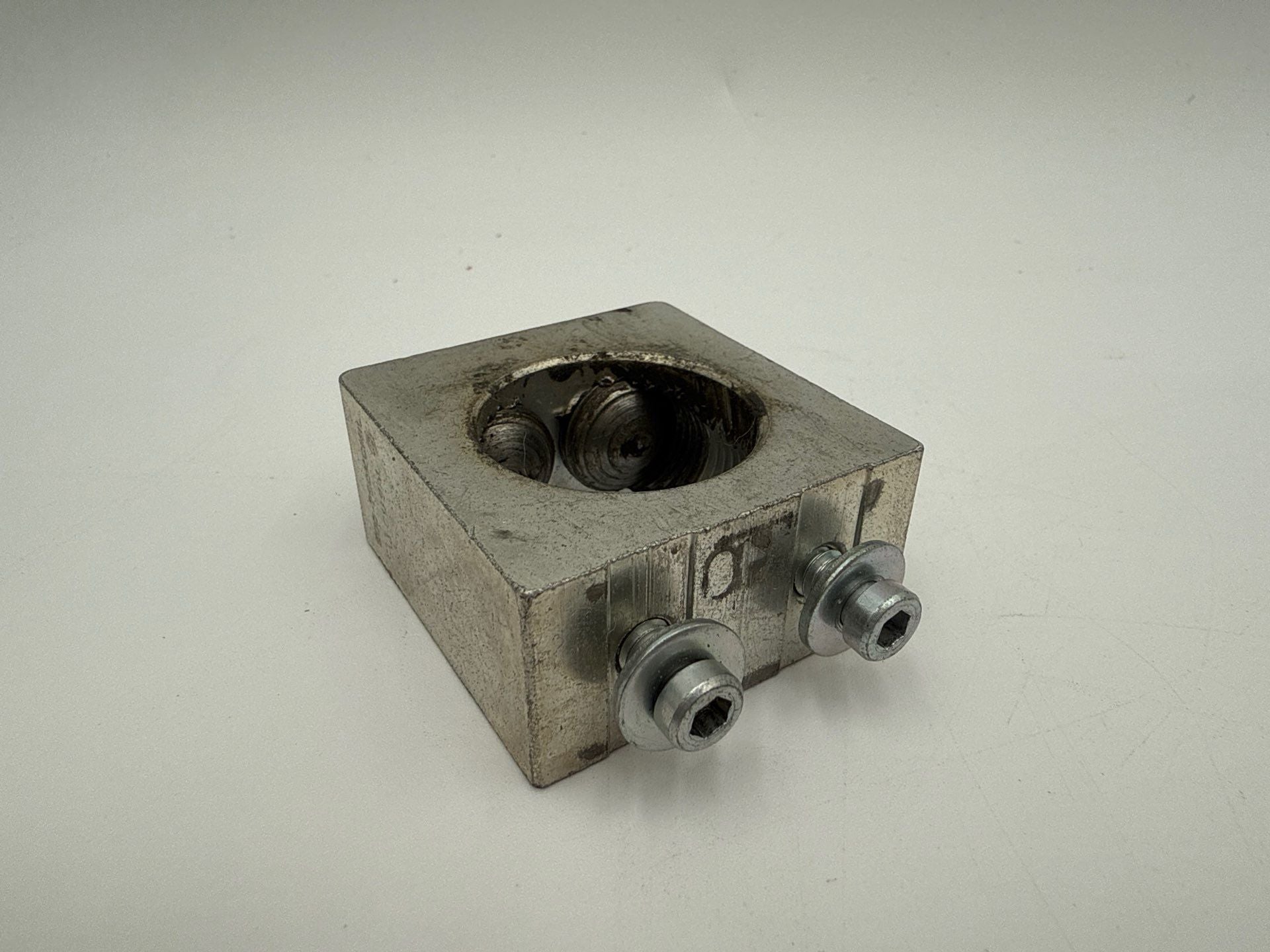 Square D AL600L17 Lug 500-750kcmil Terminal L Frame Breaker Lugs Used