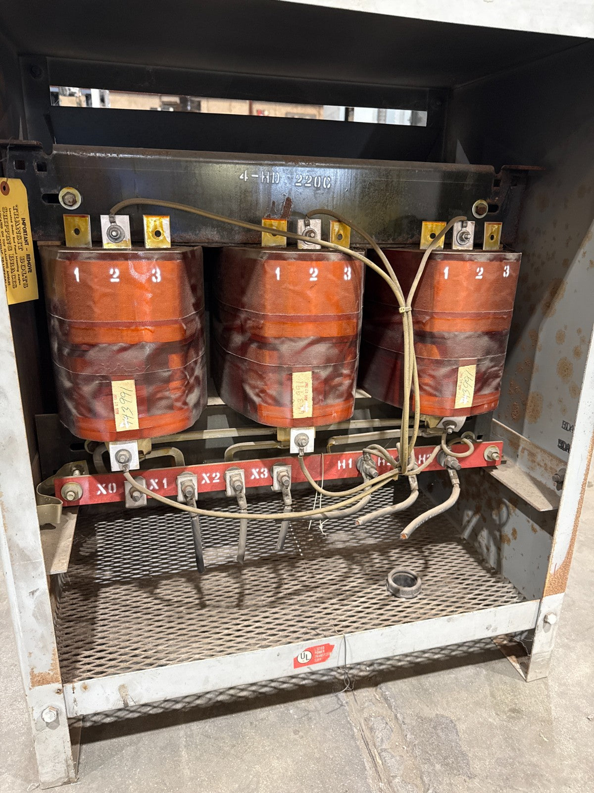 63KVA Hevi Duty DT621H63 Transformer Pri 575V Sec 460/266V 3PH Indoor Encl Used