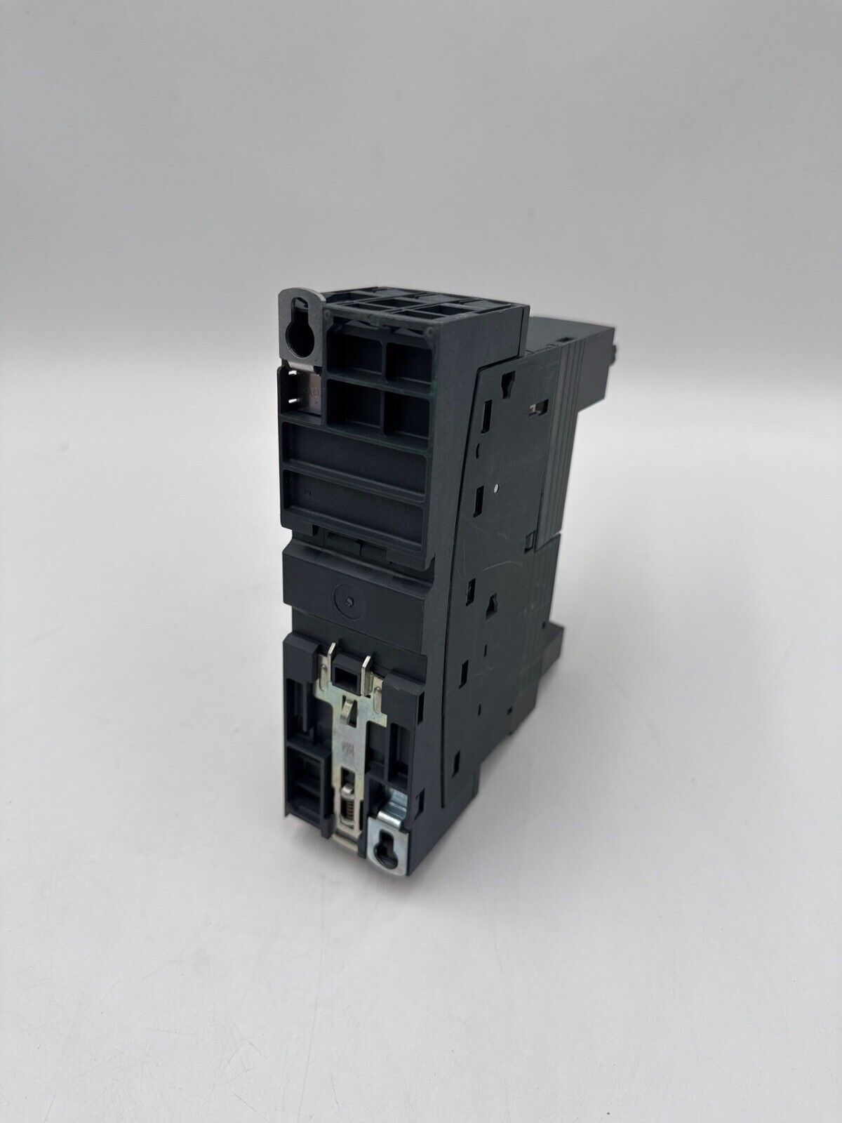 Schneider LUB120 Used