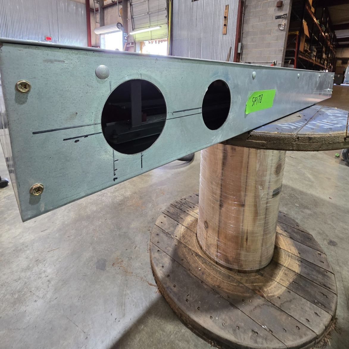 Eaton PRL3A Panelboard 600A 480V 3PH 3W MLO 600 Amp Panel EZB2060R Indoor Encl Used