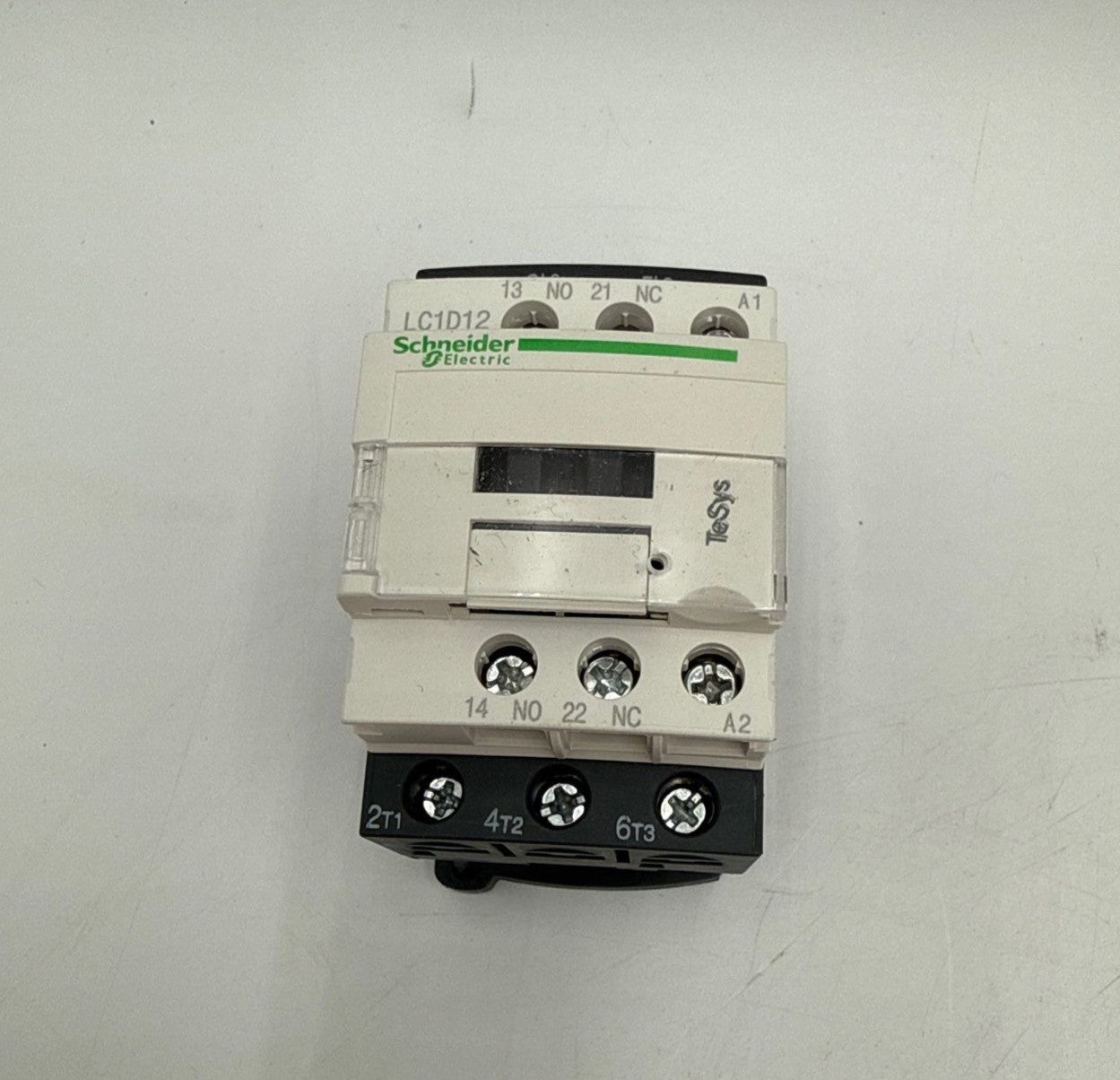 Schneider LC1D12U7 Contactor 12A 3P Coil 240VAC Non-Reversing 7.5 HP at 480V New