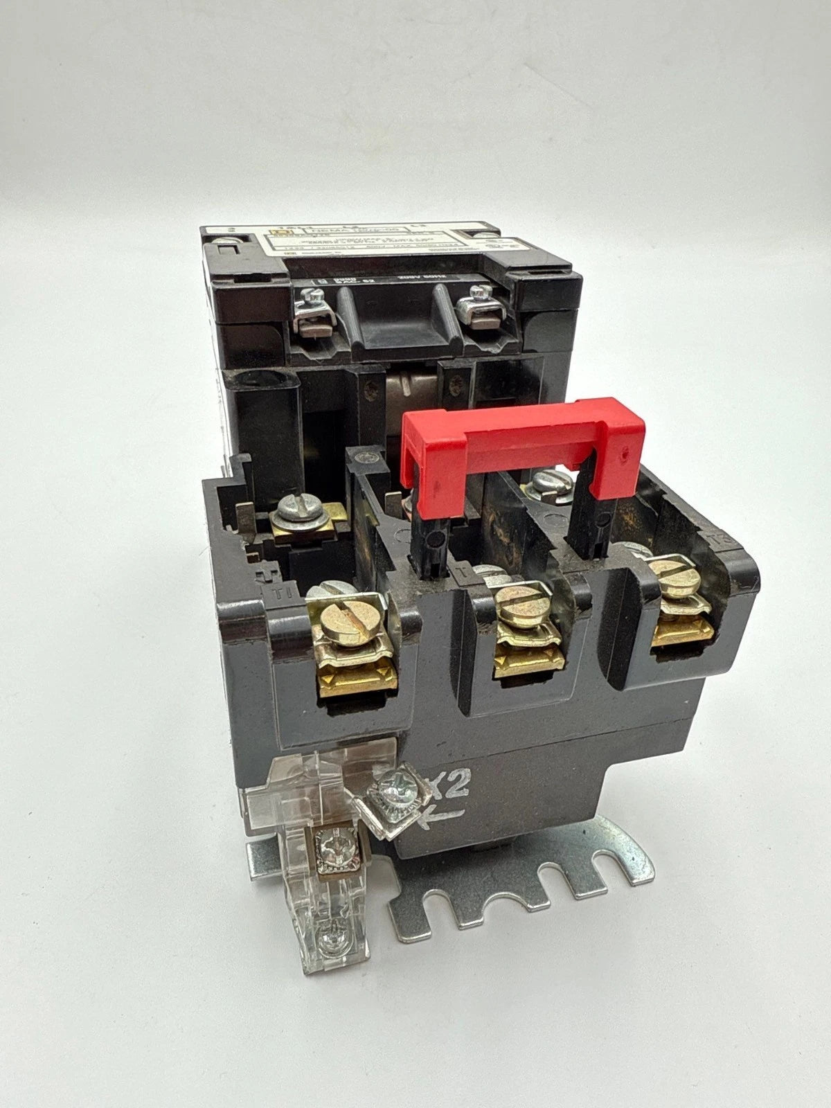 Square D 8536SAG12S Starter NEMA Size 00 3P 2HP 600V Max Coil 208V 9998SAC52 Used