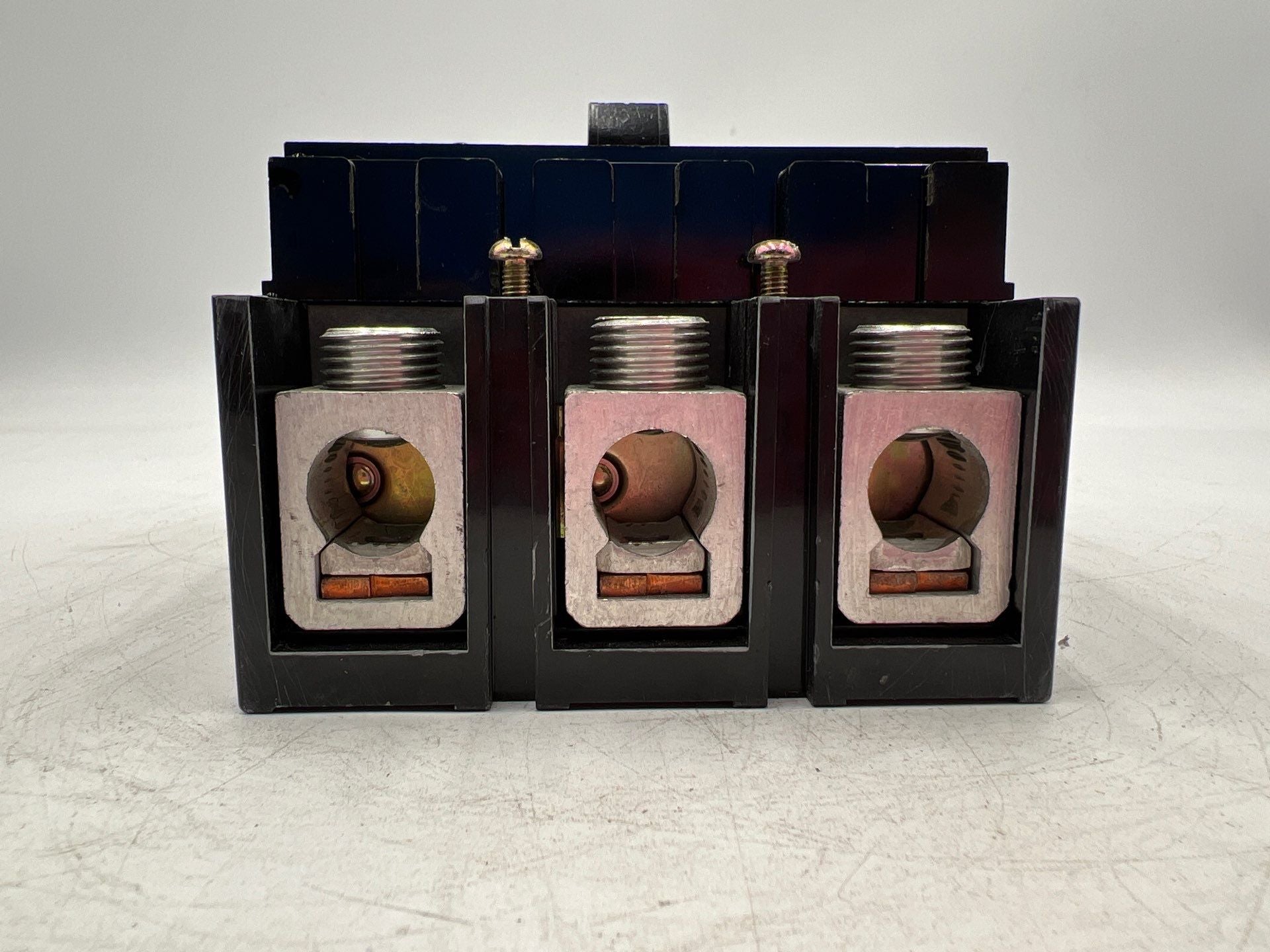 Square D Q2L3225 Used