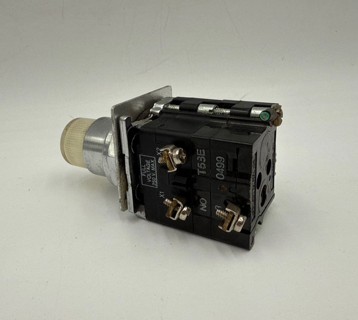 Cutler Hammer 10250T Pushbutton Illuminated Contro Trip Reset 10250T476C25-1 Used