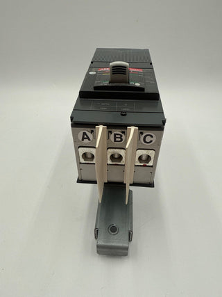 ABB XT1NU3125AYD000XXX ReliaGear Circuit Breaker 125A 3P 600V XT1N 125 125 Amp Used