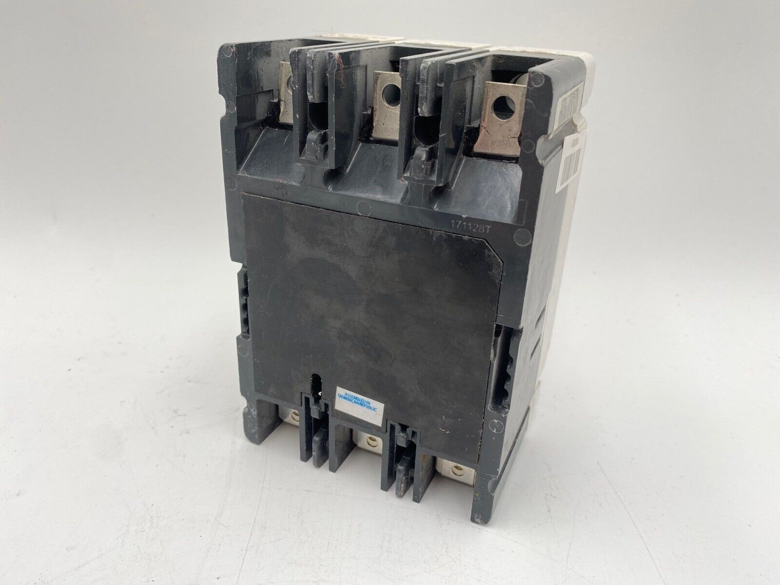 Eaton EDB3200BP10 Circuit Breaker 200A 3P 240V EDB 22k 200 Amp 3 Pole Used