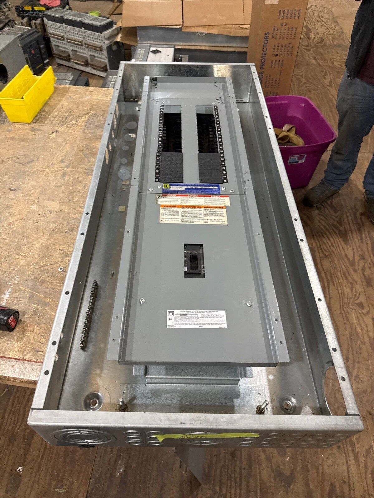 Square D NQ442L2C NQ Panelboard 225A 240V 3PH 4W 42 Cir Indoor Encl MCB QJL32150 P655 Used