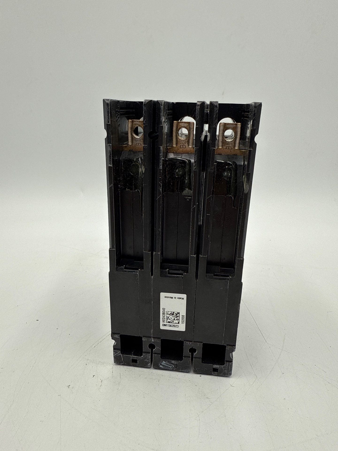 Siemens HED43B040 Circuit Breaker 40A 3P 480V HED4 40 Amp 3 Pole Bolt On Used