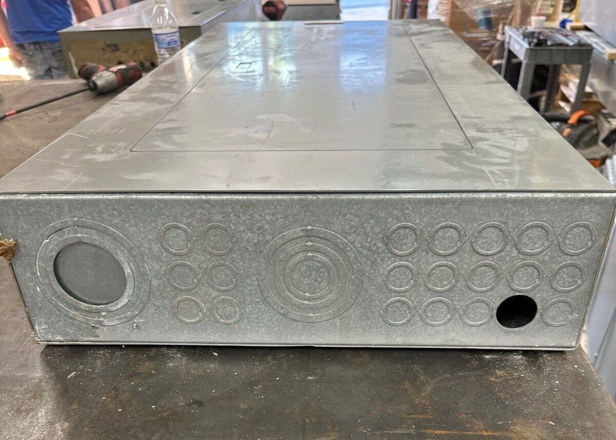 Square D NF Panelboard 250A 600V 3PH 4W MLO 42 Cir Main Lug Panel Indoor NEMA 1 P386 Used